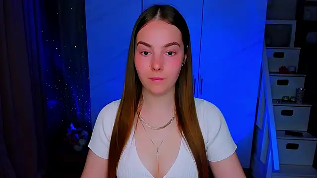 Maddy Wood  online show from May 2026 01:07:02 PM