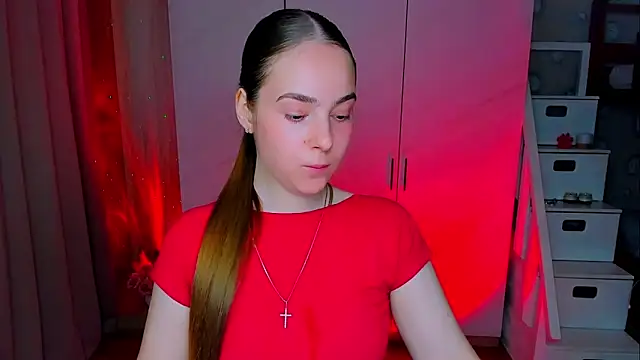 Maddy Wood  online show from May 2026 02:46:02 PM