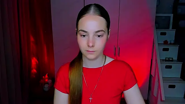 Maddy Wood  online show from June 2026 09:26:01 AM