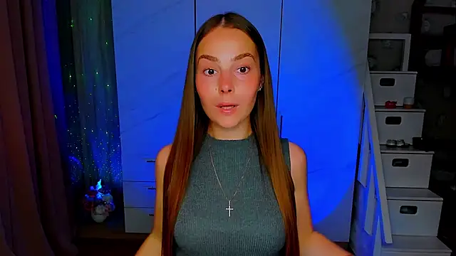 Maddy Wood  online show from July 2026 04:42:02 PM