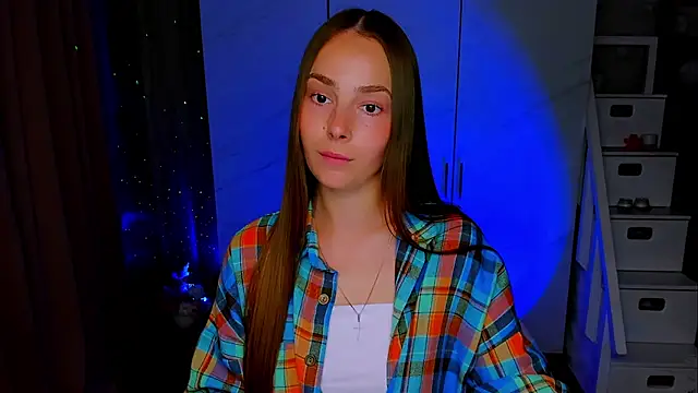 Maddy Wood  online show from July 2026 04:47:01 PM