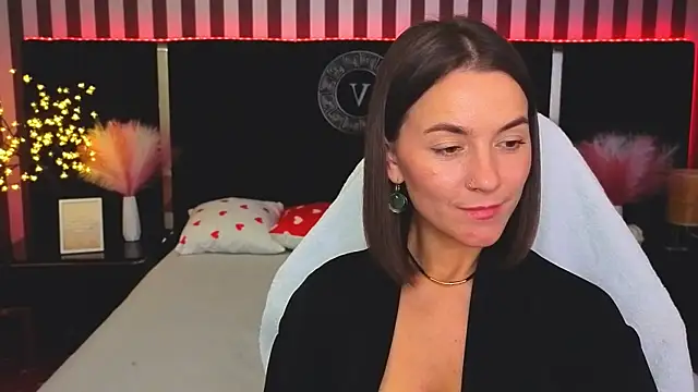GracefulMichelle online show from May 2026 01:56:01 AM