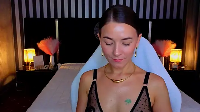 GracefulMichelle online show from July 2026 07:17:01 PM