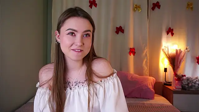 LorileeRuetz online show from February 2026 12:38:01 PM