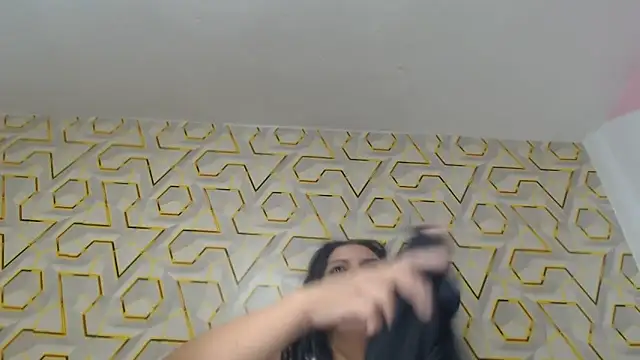 Snapshot of Tatty--Brown chatting on April 2026 01:52:02 PM Tatty--Brown online show from April 2026 01:52:02 PM