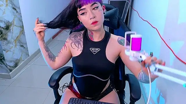 nova kitttyy online show from May 2026 01:24:01 AM