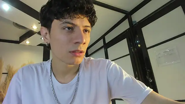 Angel St1 online show from May 2026 01:50:01 PM