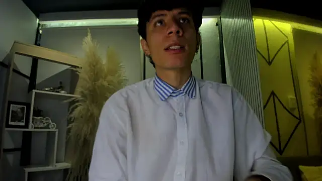 Angel St1 online show from May 2026 02:58:01 PM