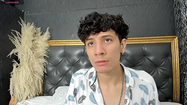 Angel St1 online show from May 2026 04:32:02 AM
