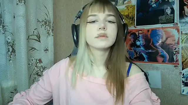MilaTyan online show from June 2026 04:13:01 PM
