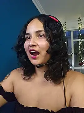 Snapshot of IncognitoLive1 chatting on April 2026 11:21:02 PM IncognitoLive1 online show from April 2026 11:21:02 PM