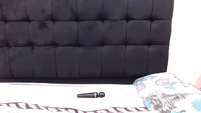 OnionBooty3573 online show from June 2026 01:28:01 PM