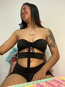 Lily em online show from July 2026 02:13:01 PM
