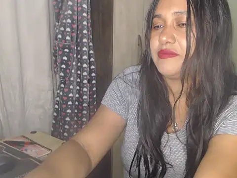 Snapshot of SexyGalletita chatting on February 2026 02:44:01 AM SexyGalletita online show from February 2026 02:44:01 AM