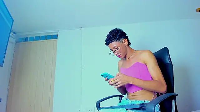 Snapshot of Alan_cute chatting on February 2026 06:48:01 PM Alan cute online show from February 2026 06:48:01 PM