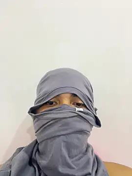 Thiago ro online show from February 2026 11:12:01 PM