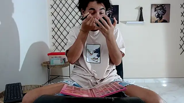 skinnysexy18 online show from May 2026 02:06:02 AM