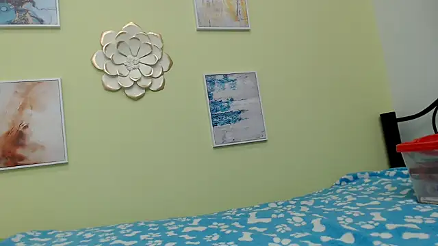skinnysexy18 online show from May 2026 08:03:02 PM