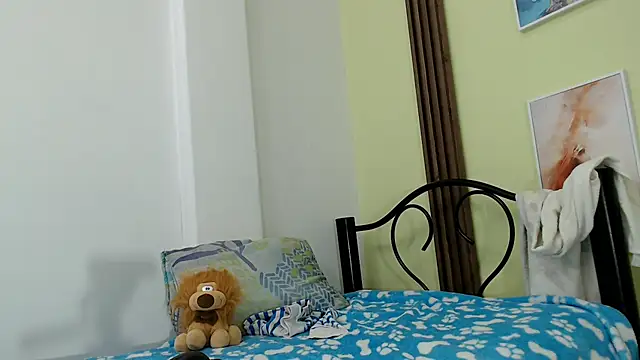 skinnysexy18 online show from May 2026 08:14:02 PM