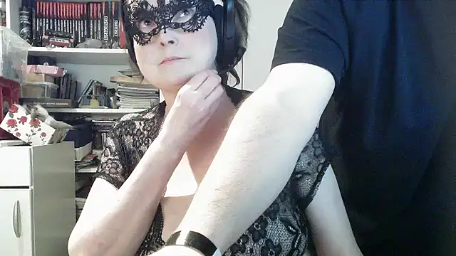 Snapshot of MaxiSexy79 chatting on February 2026 09:16:01 PM MaxiSexy79 online show from February 2026 09:16:01 PM