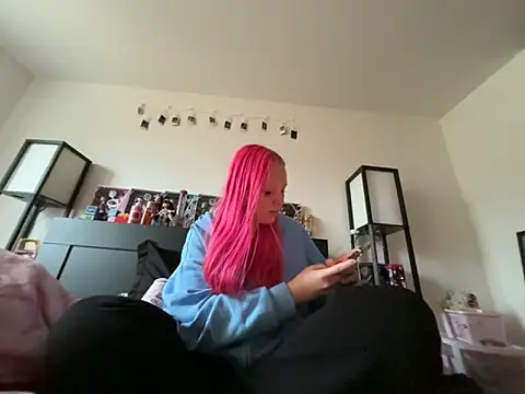 Snapshot of pinkhairfun16 chatting on February 2026 11:06:01 PM pinkhairfun16 online show from February 2026 11:06:01 PM