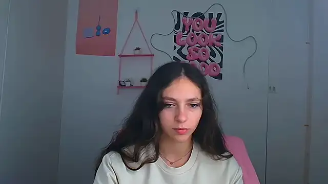 KissMeJulia online show from July 2026 05:25:02 AM