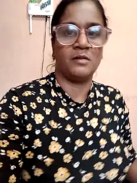 indianstrawberrylips4u online show from May 2026 02:43:01 PM