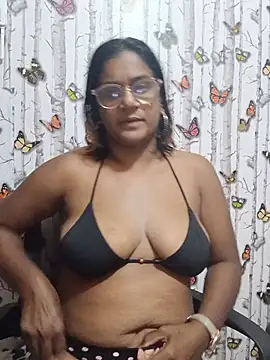 indianstrawberrylips4u online show from May 2026 03:52:01 PM