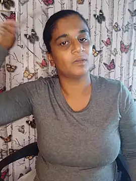 indianstrawberrylips4u online show from May 2026 01:28:01 PM