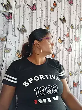 indianstrawberrylips4u online show from May 2026 09:59:01 AM