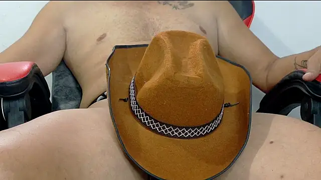 Snapshot of orionhot9 chatting on February 2026 07:21:02 PM orionhot9 online show from February 2026 07:21:02 PM