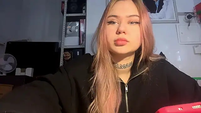 Snapshot of NeelyDalonzo chatting on February 2026 08:59:02 AM NeelyDalonzo online show from February 2026 08:59:02 AM