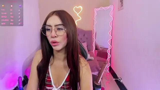 ZAAFIRA TAY online show from May 2026 11:49:01 AM