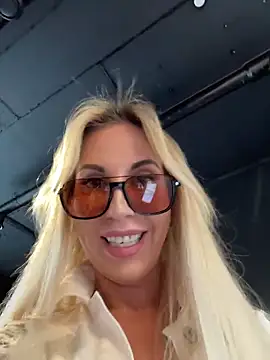 LisaMurr online show from May 2026 01:06:01 PM