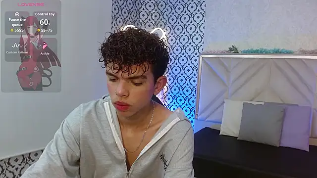 Snapshot of keahi_tay chatting on February 2026 11:52:01 AM keahi tay online show from February 2026 11:52:01 AM