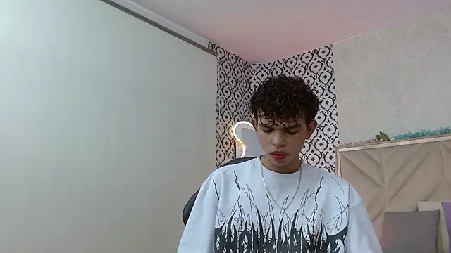 Snapshot of keahi_tay chatting on March 2026 11:45:02 AM keahi tay online show from March 2026 11:45:02 AM