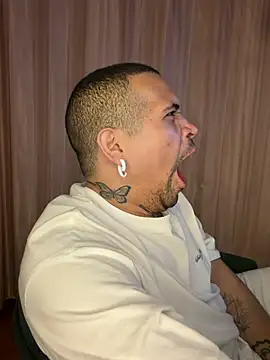 Simone026 online show from March 2026 01:01:02 AM