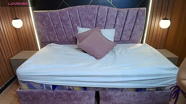 MoriahStorm online show from March 2026 12:21:01 PM