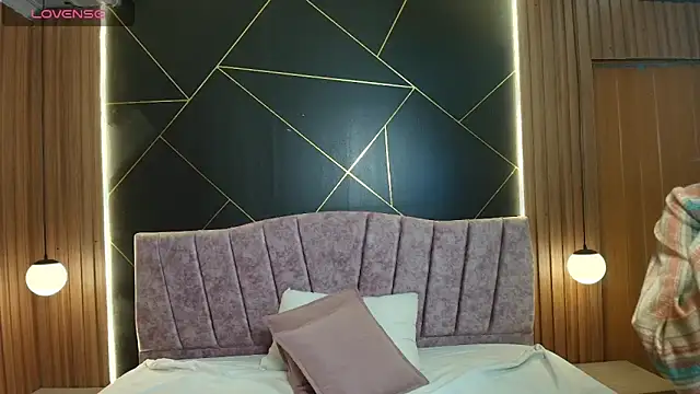 MoriahStorm online show from March 2026 12:09:01 PM