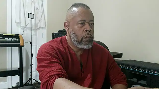 Snapshot of Cleozevo1961 chatting on March 2026 07:40:02 PM Cleozevo1961 online show from March 2026 07:40:02 PM