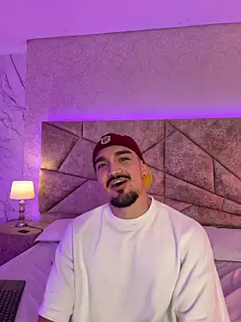 Snapshot of SavageCross1 chatting on February 2026 09:22:01 PM SavageCross1 online show from February 2026 09:22:01 PM