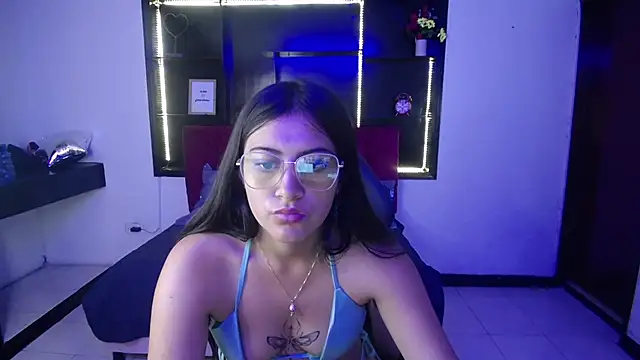 Snapshot of Sweett_liia_ chatting on March 2026 08:02:01 PM Sweett liia online show from March 2026 08:02:01 PM