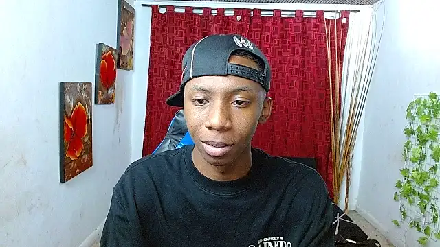 milo018 online show from June 2026 07:40:02 PM