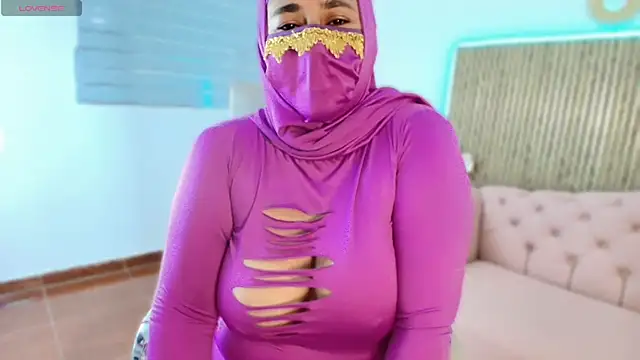 Nadia Privee online show from February 2026 05:13:02 PM