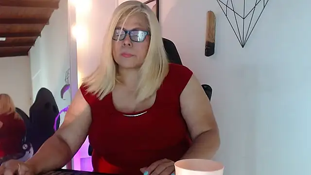 eva colen50 online show from April 2026 06:05:02 PM