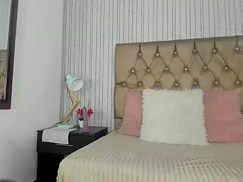 Snapshot of hanna_luciana chatting on May 2026 03:28:01 PM hanna luciana online show from May 2026 03:28:01 PM