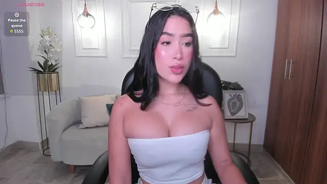 AliceBoomx online show from August 2026 03:52:02 AM