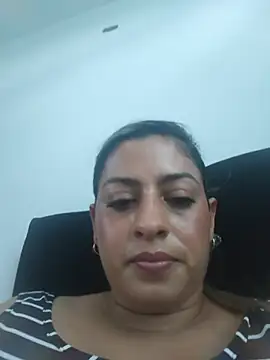 Marcela2408 online show from May 2026 04:57:01 PM