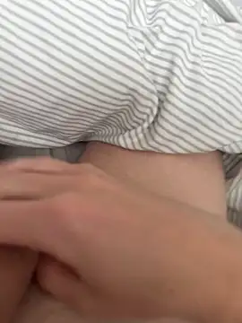 Snapshot of andyj212f chatting on April 2026 03:51:01 PM andyj212f online show from April 2026 03:51:01 PM