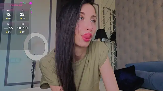 MiguelinaRasmuson online show from May 2026 11:15:01 AM